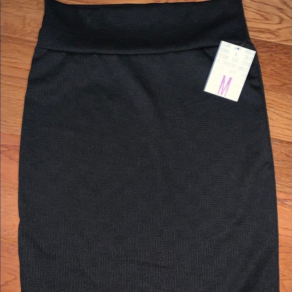 Medium LulaRoe Cassie Skirt